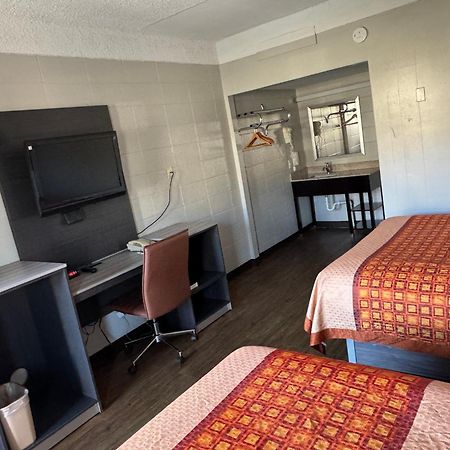 Budget Inn Carthage Eksteriør billede